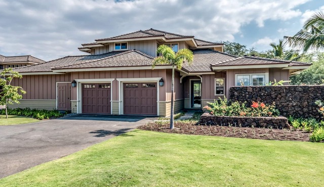 KULALANI 904 ~ SPECIAL RATES & DINE ON US LAVA LAVA BEACH CLUB!