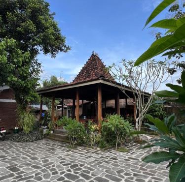 Kumojoyo Homestay