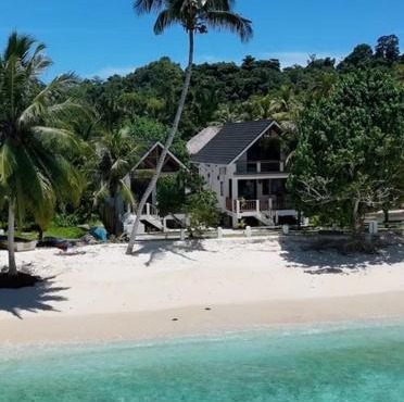 Kupu Kupu Villas Mentawai