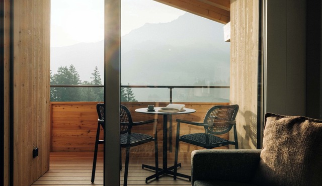 KURVE Apartments & Lounge