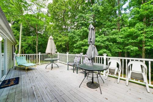 Kuttawa Vacation Rental with Smart TV, Near Marinas!