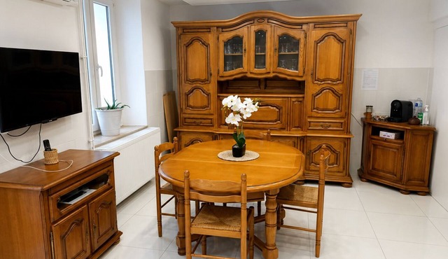 "Kwé Vanie" House (sleeps 8–9), in a quiet location perfect for relaxing with the family