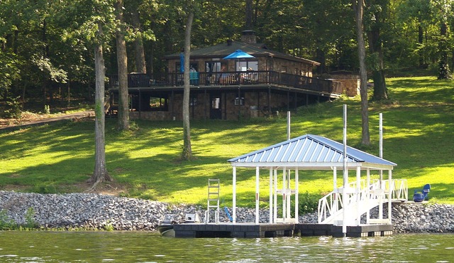 Ky Lake Unique Stone Cottage - On-Site Boat Rentals with Private Dock