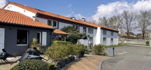 Kyriad Bordeaux Lormont