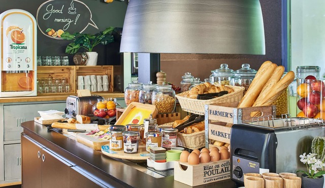 Kyriad Direct Le Bourget - Gonesse