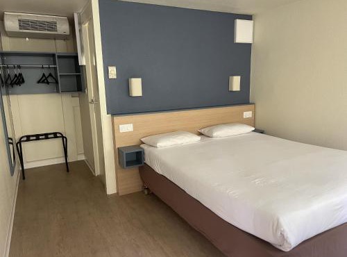 Kyriad Direct Montpellier Saint Jean De Védas - La Peyrière