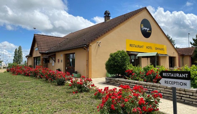 Kyriad Direct Roanne Hôtel