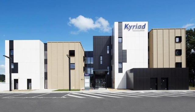 Kyriad Prestige Pau – Palais des Sports