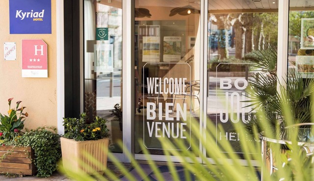 Kyriad Villefranche sur Saone Porte du Beaujolais -Rénové-