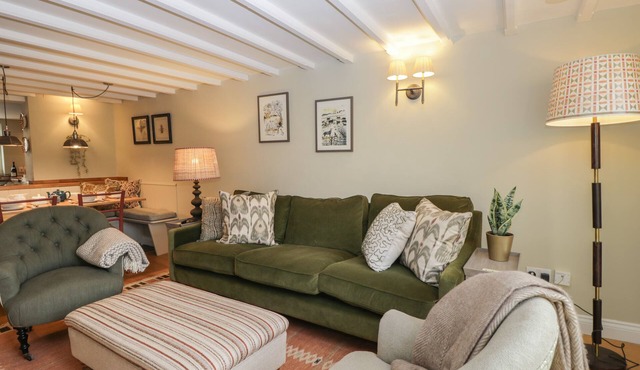 KYTE COTTAGE, pet friendly, with open fire in Ilmington