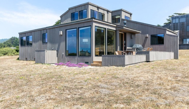 Kyuka: 4 BR, 4 BA House in Sea Ranch, Sleeps 8