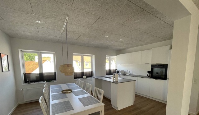 Lækker Lejlighed Give Centrum