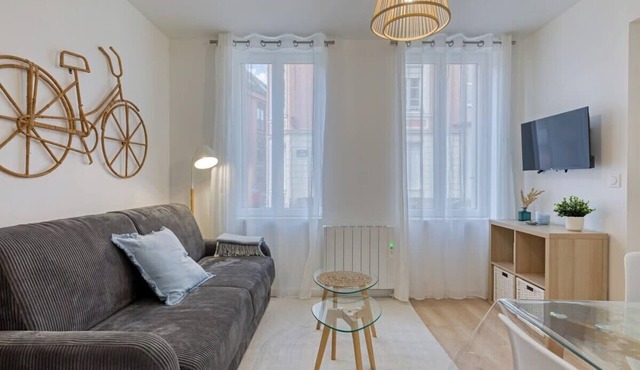 Léandre, studio entièrement rénové avec extérieur