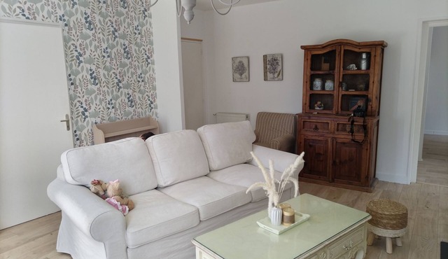 L'étude, Gîte Pour 6 Personnes à la Coquille . Ambiance Campagne Chic