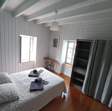 L 'échappe-loups maison de 2 à 8 personnes et garage