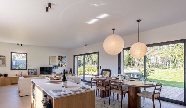 L'Élégance | 115 m² | 4 + 2 guests | Design & Nature