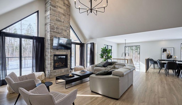 L’Évasion Mauricie | Private Spa Sleeps 16
