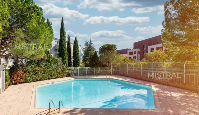 L'Île Bleue *Parc Euromédecine* Free parking - Free swimming pool