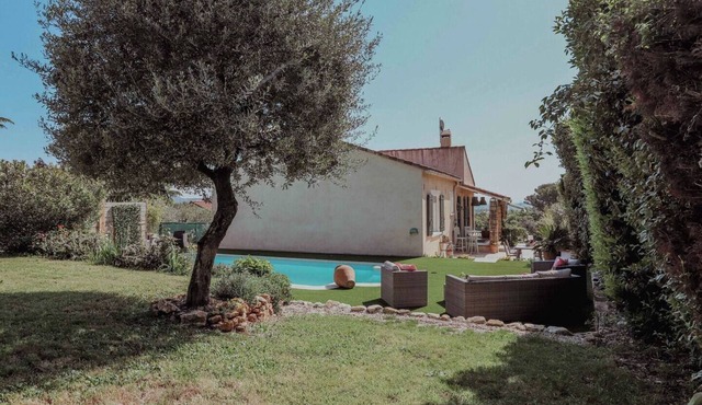 L'Abeliano - house with pool near Uzès.