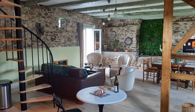 L'ABREUVOIR DU LEFFO BETWEEN SEA AND COUNTRYSIDE