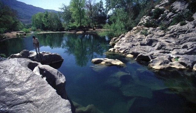 L'ABRI SOUS ROCHE - GÎTE CÔTE VERMEILLE
