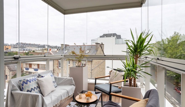 L'Air - Elégant 2 chambres avec loggia dans résidence de haut standing