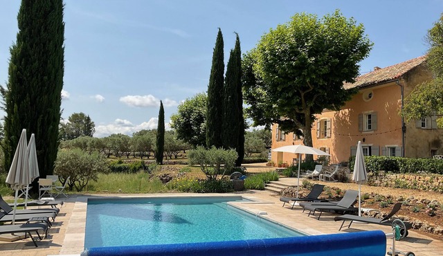 L'Alérie, gorgeous bastide Provençale, charm and peaceful, private pool and tennis court