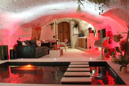 L alcove des Sens Love Room Jacuzzi sauna