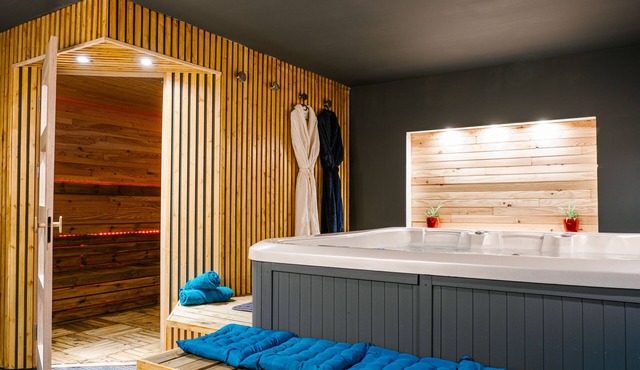 L'alcove du 510 * private spa, sauna and games room