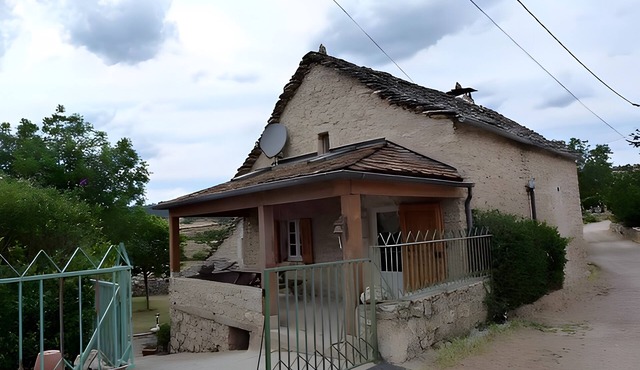 L'alouette – Caussenard-Style Holiday Homes on the Gorges du Tarn Corniche