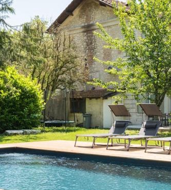 L'ancienne gare d'Issigeac,piscine,grand terrain,4 personnes