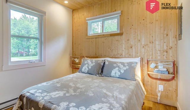⭐ L'Ancre-Dorée de Chalet Memphré ⚓ Southière Beach in Magog ⭐