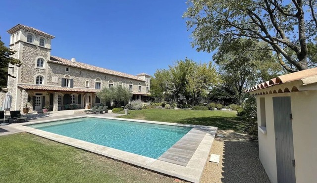 L'Angélus Mas in Provence for 14 people Heated swimming pool - Families & groups