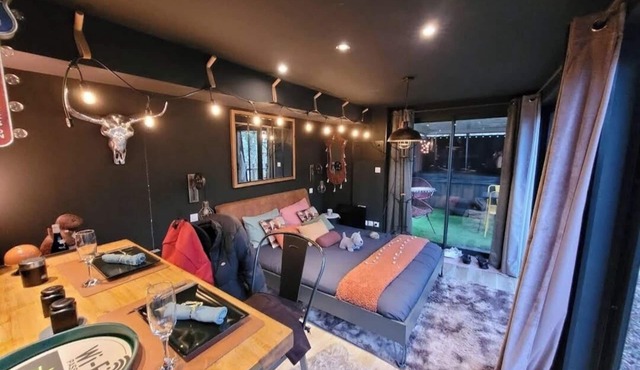 L'Ange De Fer (immersion totale en pleine forêt)