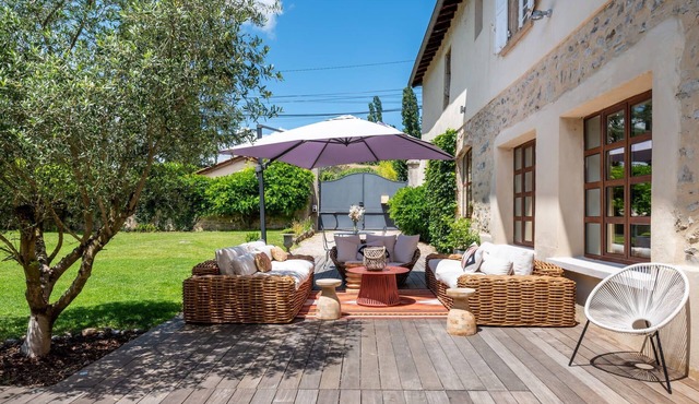 L'Antiquaire - Chic and trendy family house with garden and swimming pool
