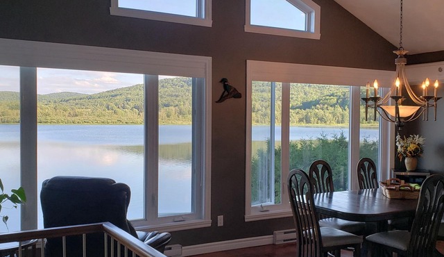 L'Antre d'Eux on Lac Bromont (FULL for 2025)