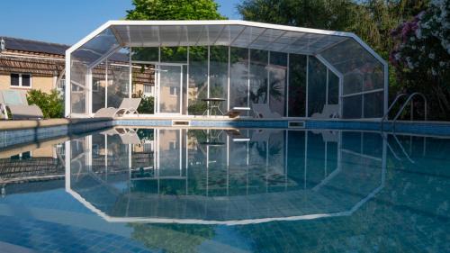 L'APARTE - Studio Les AMANDIERS