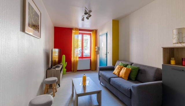 L'appart K-ouleur -wifi Fibre- Checkin Auto- 2 p