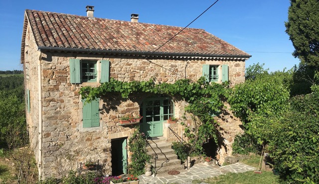 L'Arbousier Authentic farmhouse private pool on 1.2 ha of terraced garden 4stars