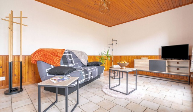 L'Argentique - One Bedroom House, Sleeps 4