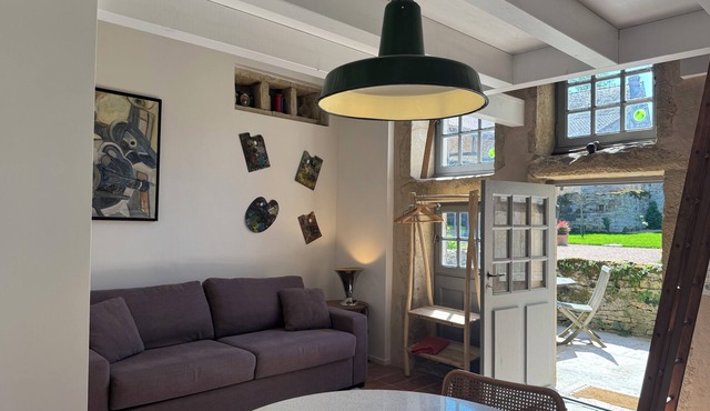 L'Atelier de la Tour Chapaize! Breathtaking view of the church