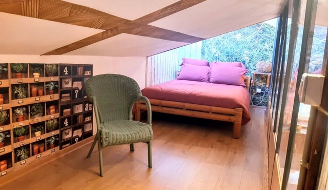 "L'Atelier de Pierre" Renovated country property.