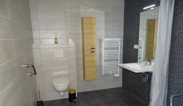 L'atelier, Proche de Tournus. Studio PMR Pour 1 Couple