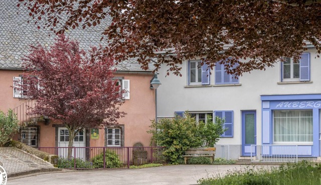 L'auberge + Entre Lacs et Volcans