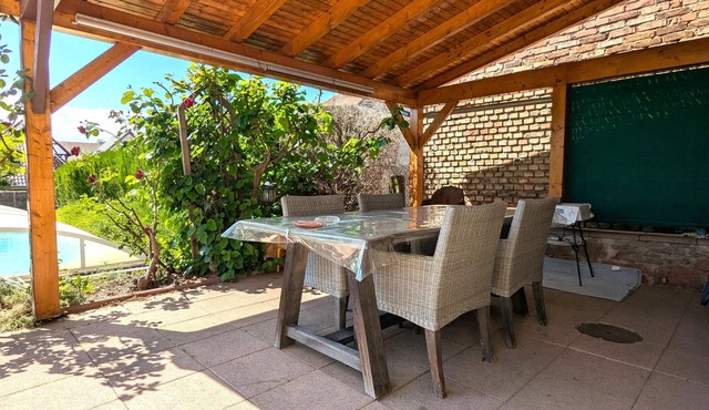 L'Audacieuse - Three Bedroom House, Sleeps 5