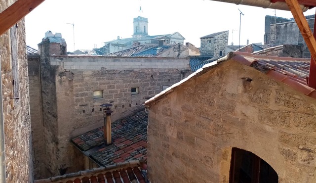 L' Authentique, historic center 3rd floor