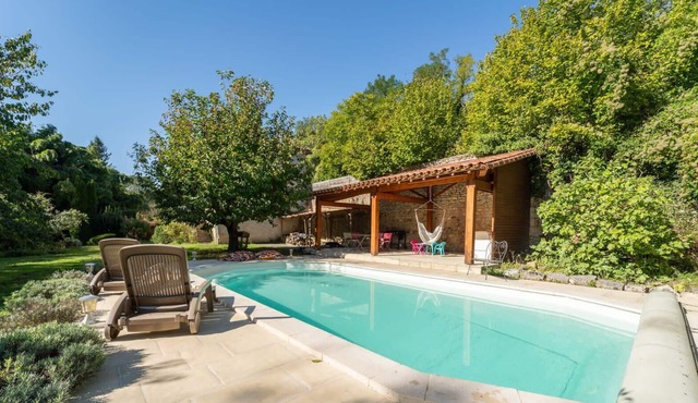 L'Auxance: Large charming house with swimming pool