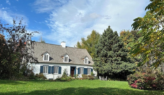 La maison de campagne. Ancestrale de 1669 à l'Île d'Orléans