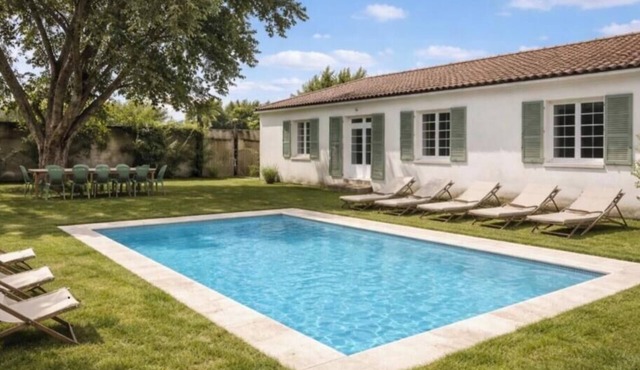 L'Échapée Brem - Pretty typical house with heated pool - 1km from the ocean