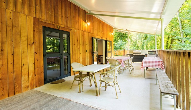 L'Ecurie de l'Etrier – Large Holiday Home for 20 People at the Gates of Sarlat